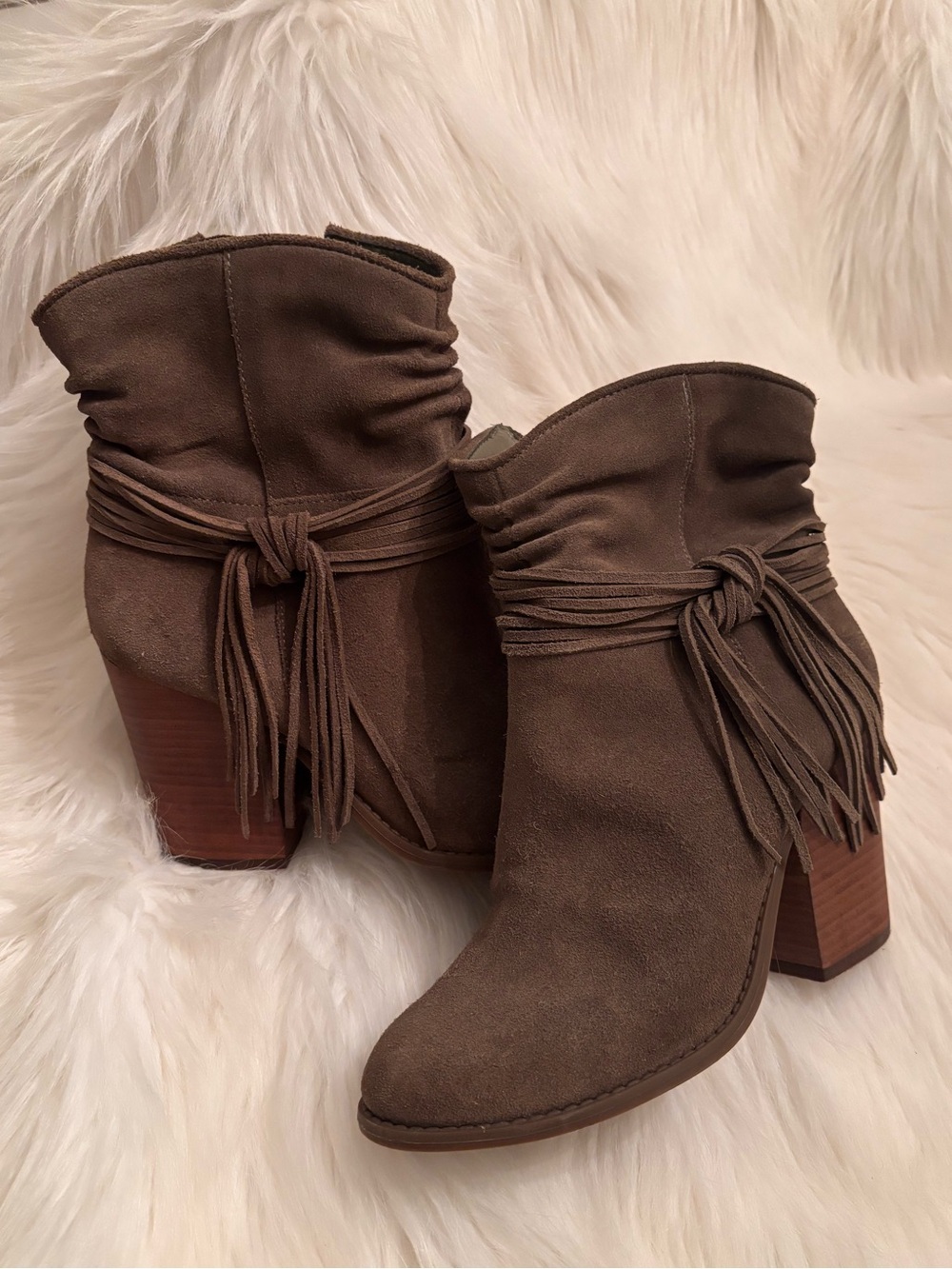 Jessica Simpson Women's Taupe Suede Fringe Ankle Boots